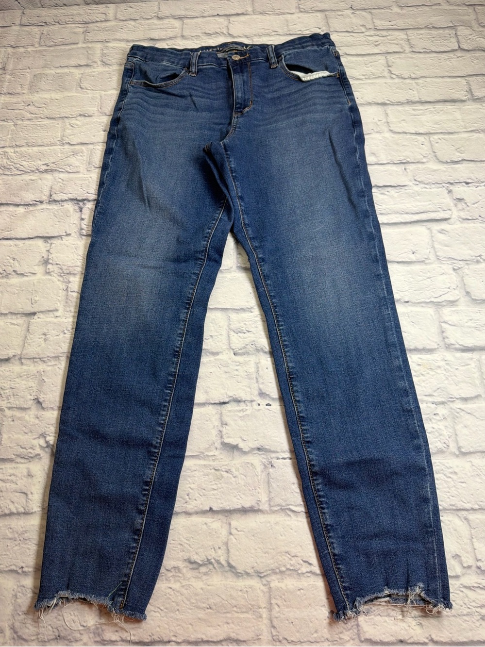 American Eagle Next Level Stretch Dark Blue Straight-Leg Jeans. Size 12 XLong